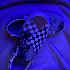 Limited edition women’s month vans